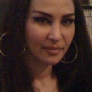 Meet your Posher, Hana